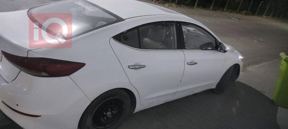 هيونداي النترا